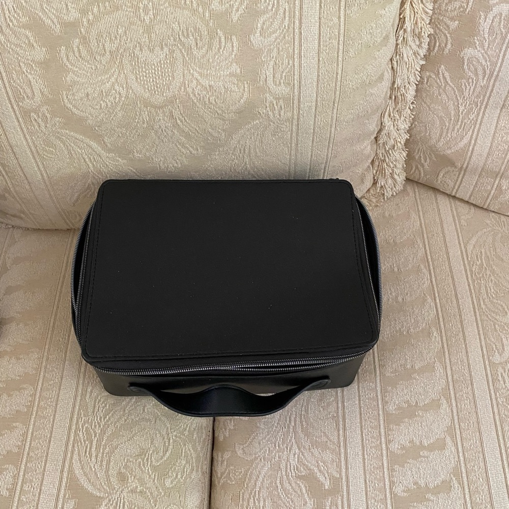 Beis Makeup Bag / New